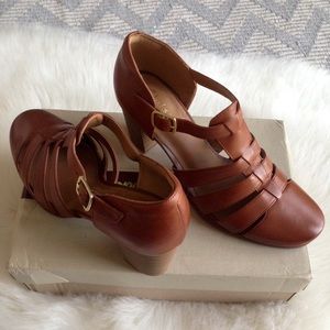 Clarks, "Ciera Gull" Brown Sandal, size 8.5